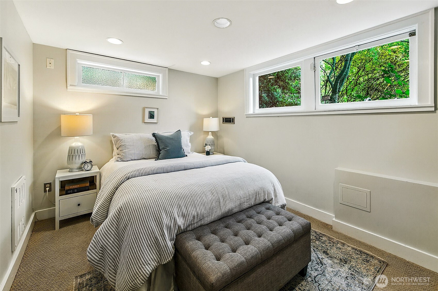 1939 E Crescent Drive , Seattle, WA 98112