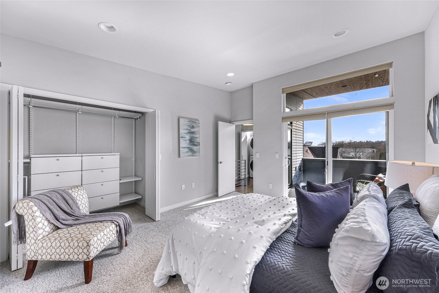 2661 NW 64th Street , Seattle, WA 98107