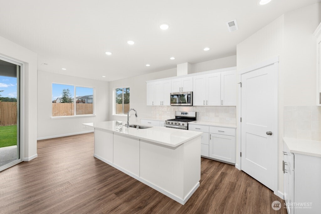 14744 88th Way SE #8, Yelm, WA 98597