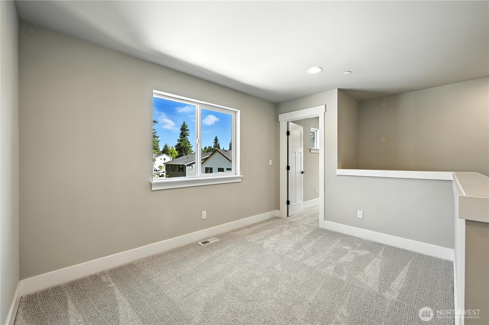 201 156th Place SW #MG 13, Lynnwood, WA 98087