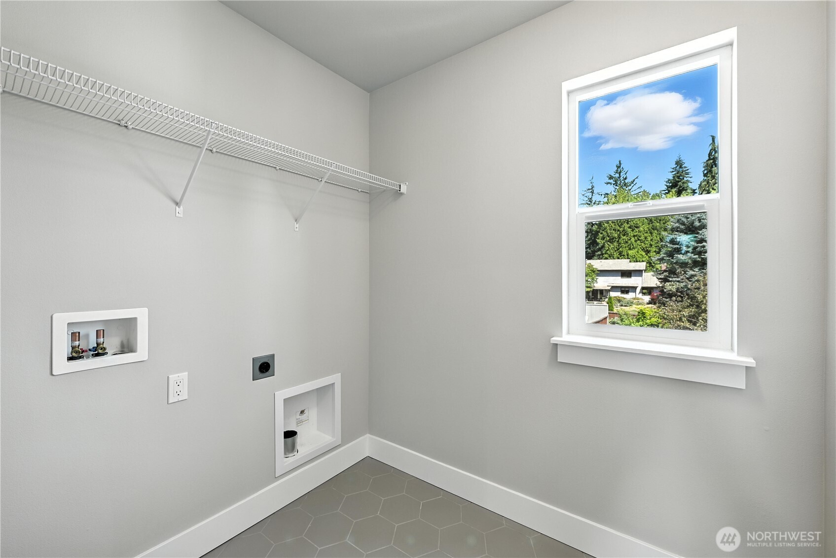 201 156th Place SW #MG 13, Lynnwood, WA 98087