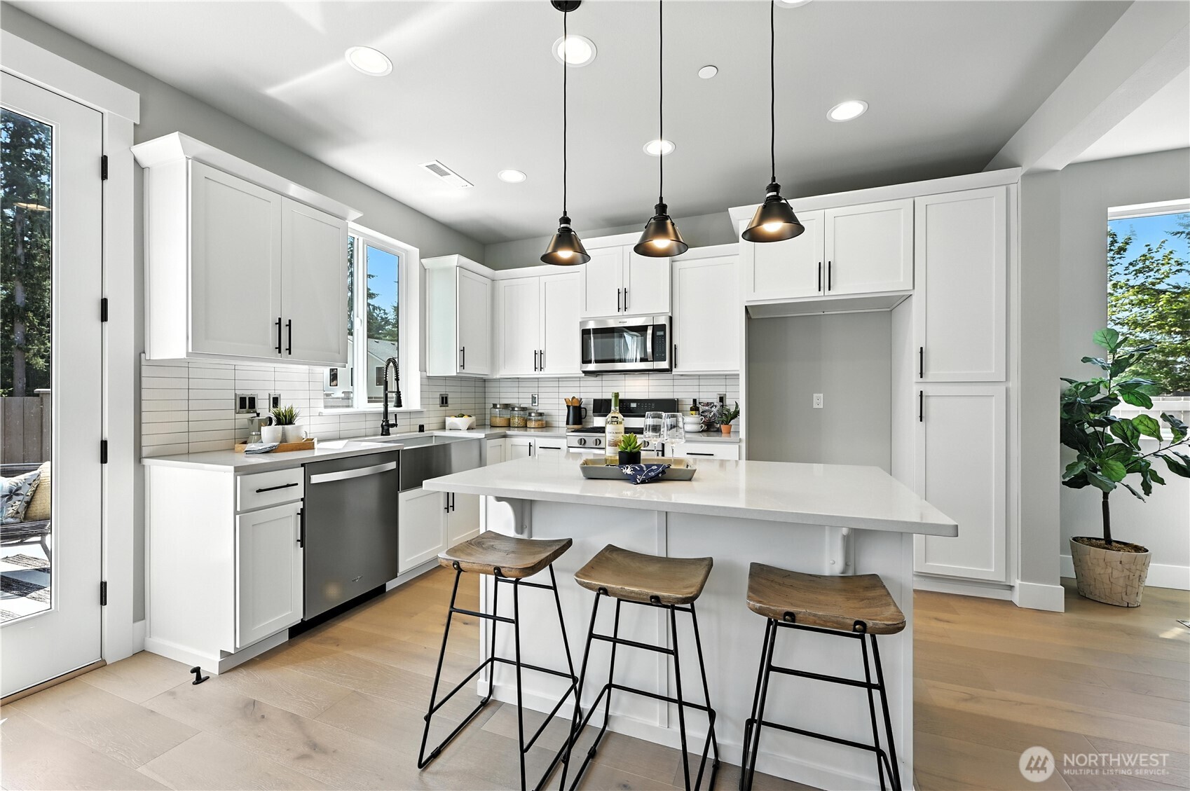 201 156th Place SW #MG 13, Lynnwood, WA 98087