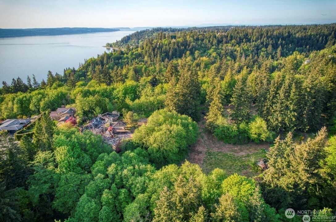 6920 Fisher Road , Edmonds, WA 98026