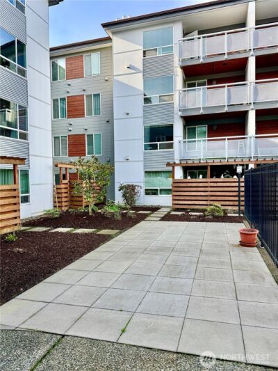 10501 8th Avenue NE #335, Seattle, WA 98125 - Photo 19