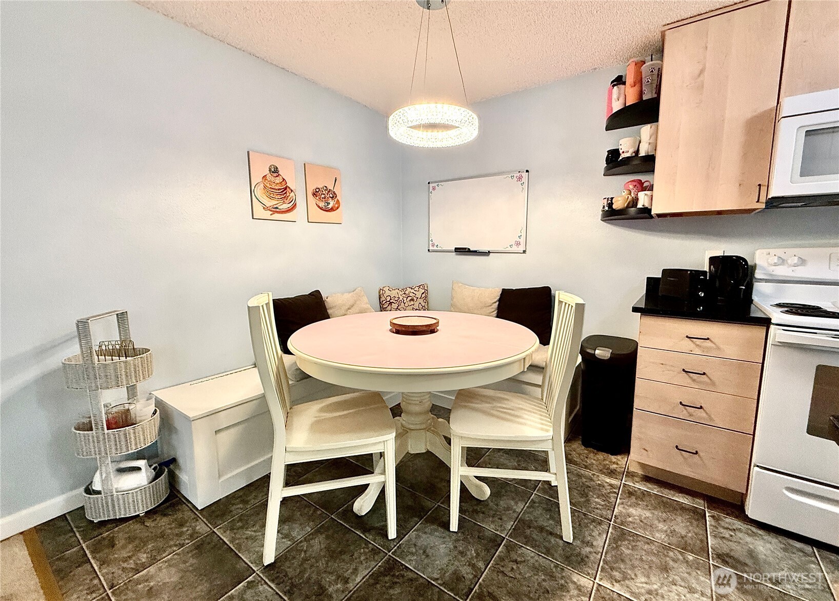 10501 8th Avenue NE #335, Seattle, WA 98125