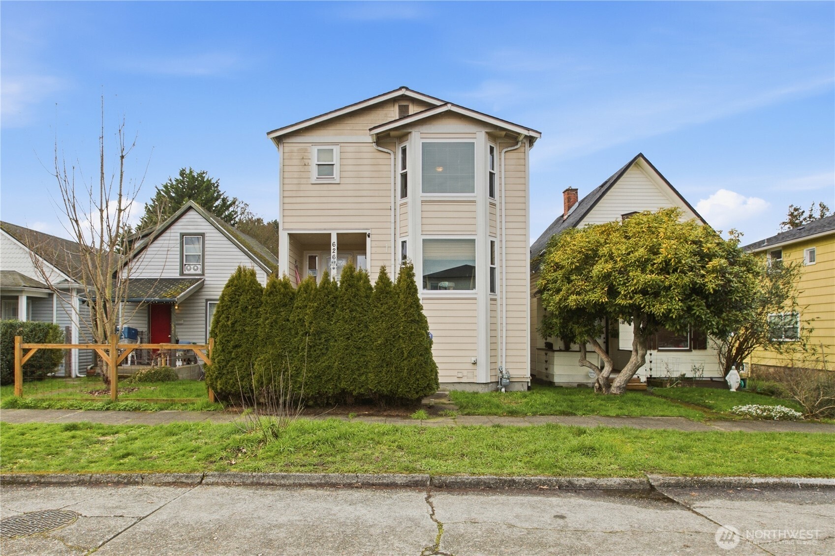 626 N Anderson Street , Tacoma, WA 98406