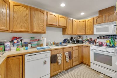 626 N Anderson Street , Tacoma, WA 98406 - Photo 6