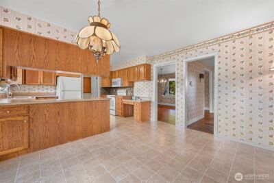 6049 Medcalf Road , Bellingham, WA 98226 - Photo 15