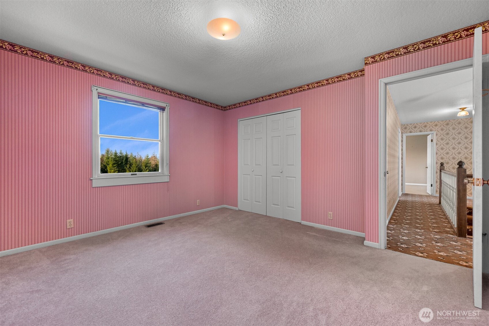 6049 Medcalf Road , Bellingham, WA 98226