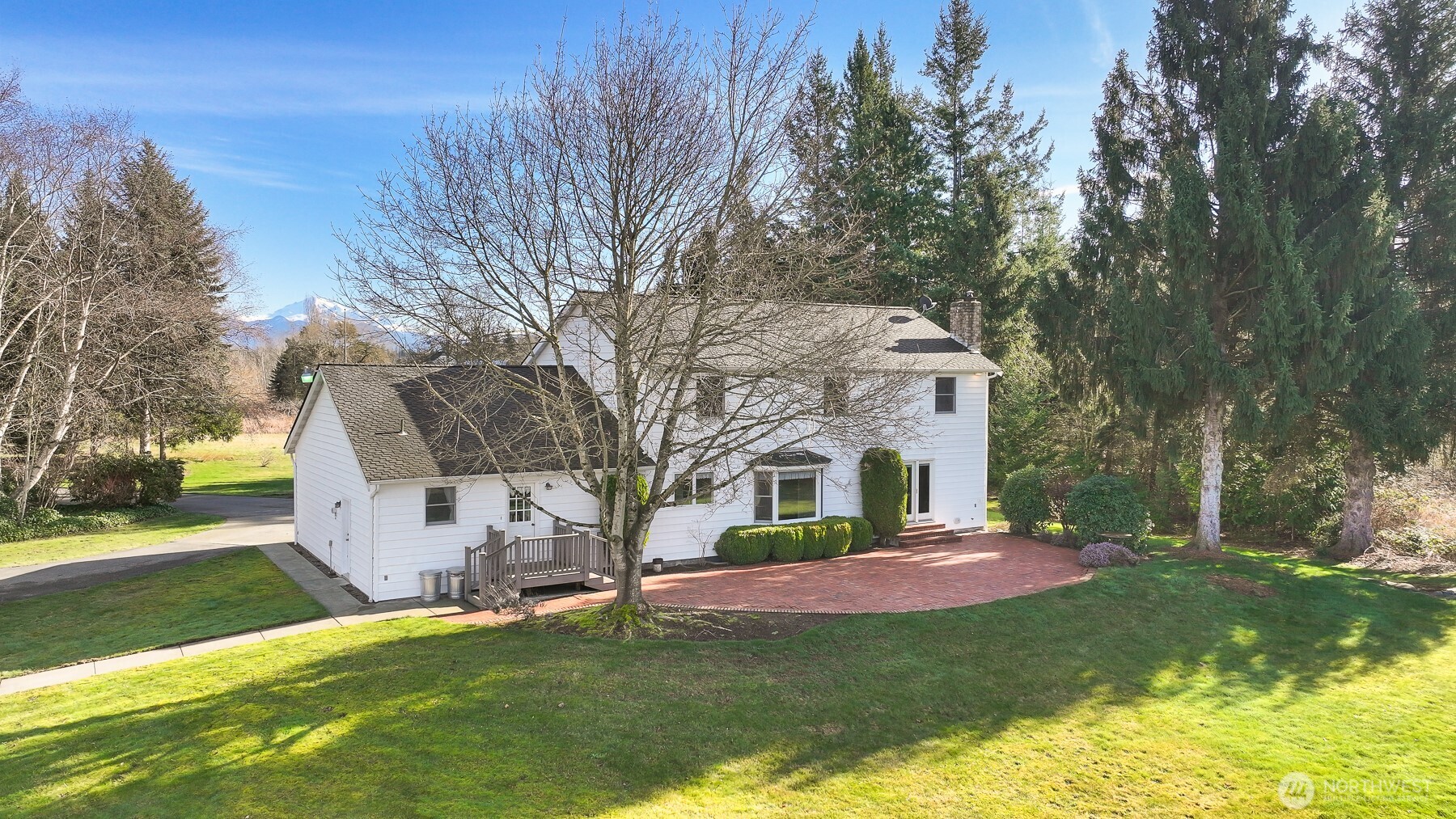 6049 Medcalf Road , Bellingham, WA 98226