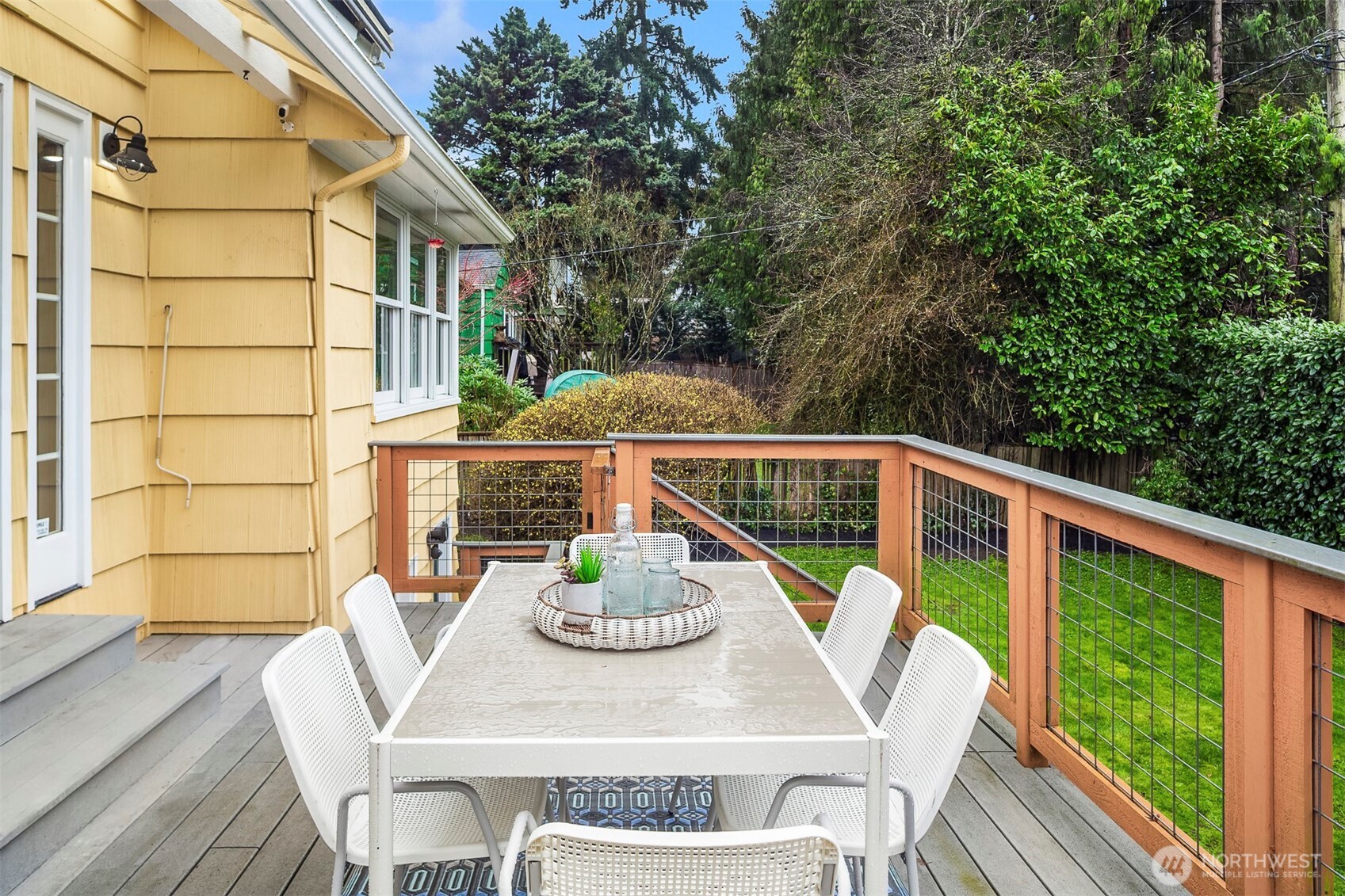 7223 28th Avenue NE, Seattle, WA 98115