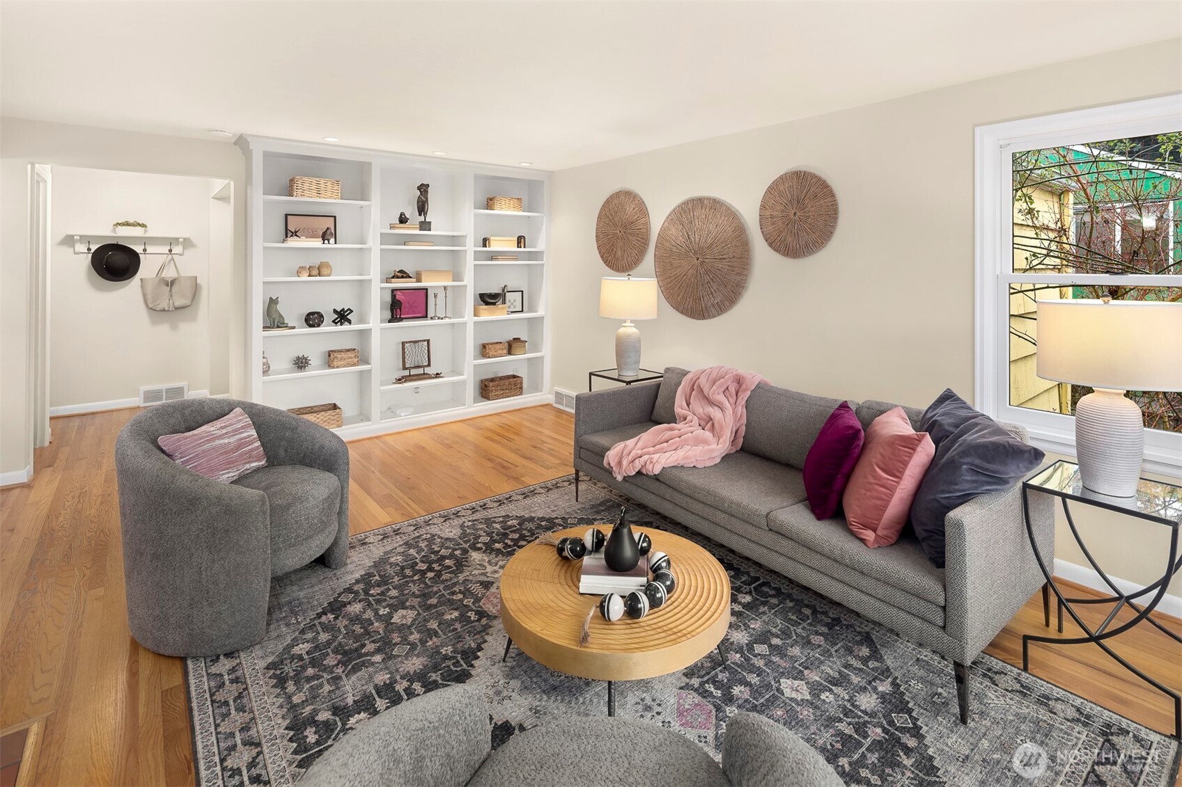 7223 28th Avenue NE, Seattle, WA 98115