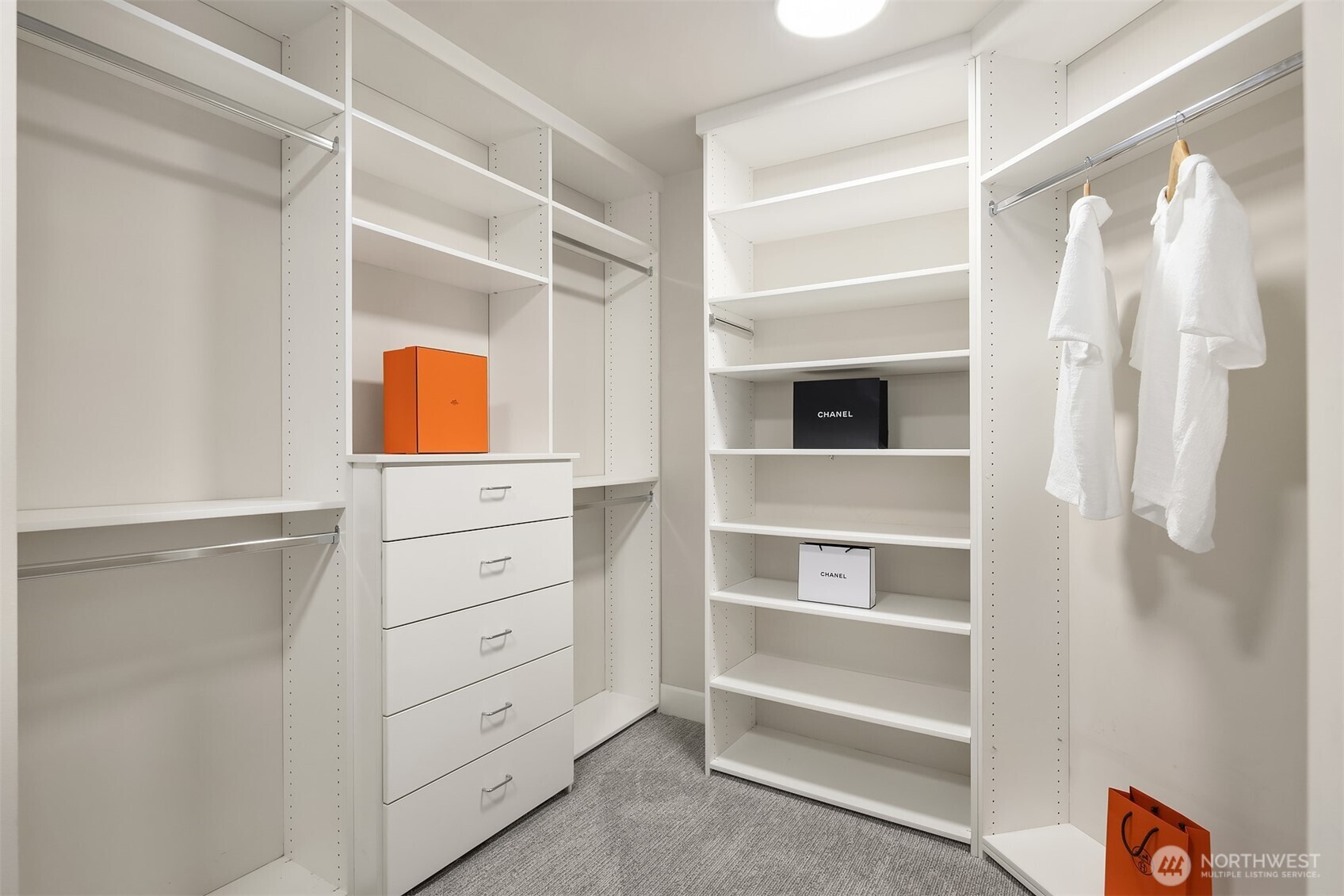 1920 4th Avenue #2702, Seattle, WA 98101