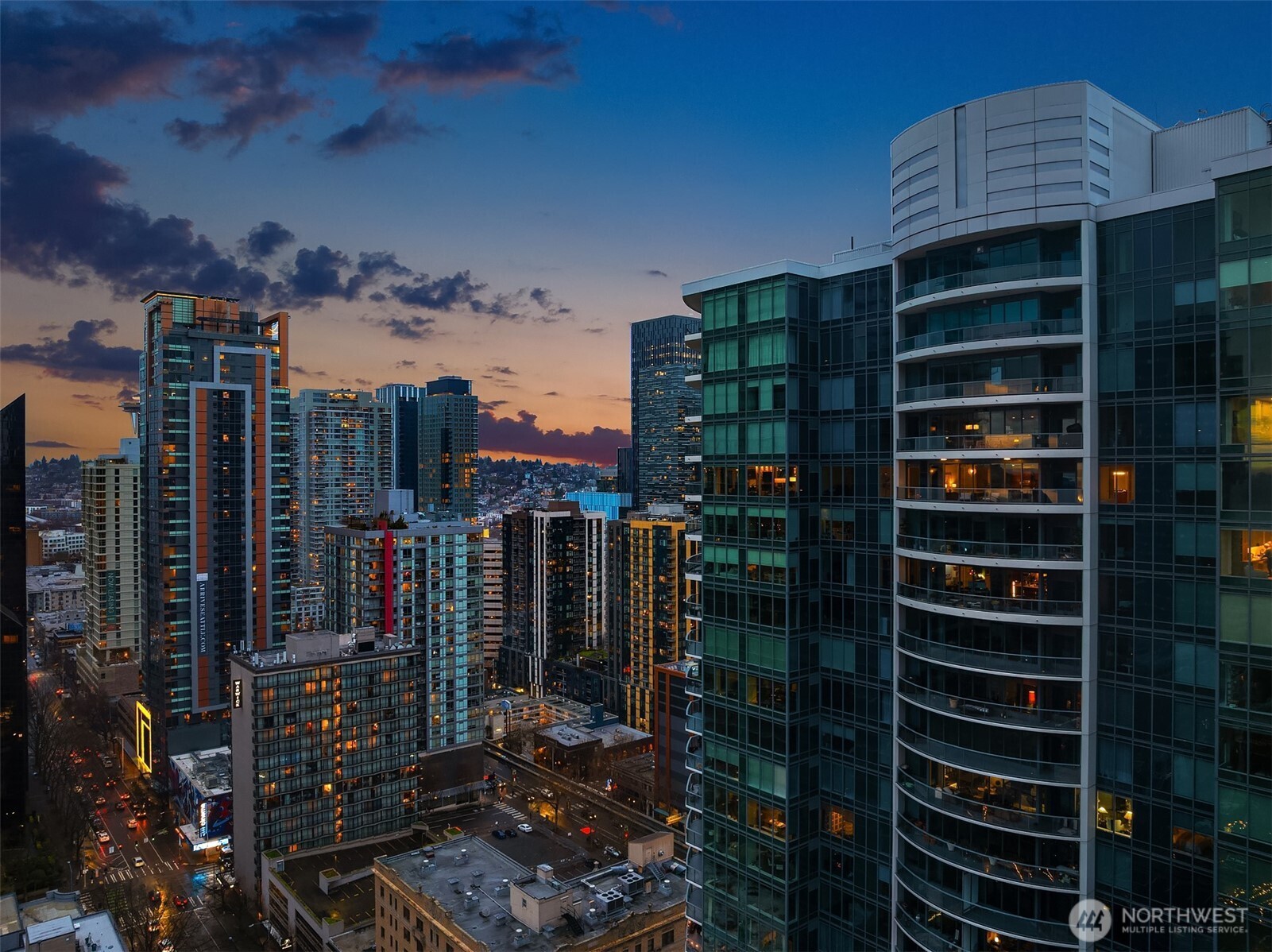 1920 4th Avenue #2702, Seattle, WA 98101