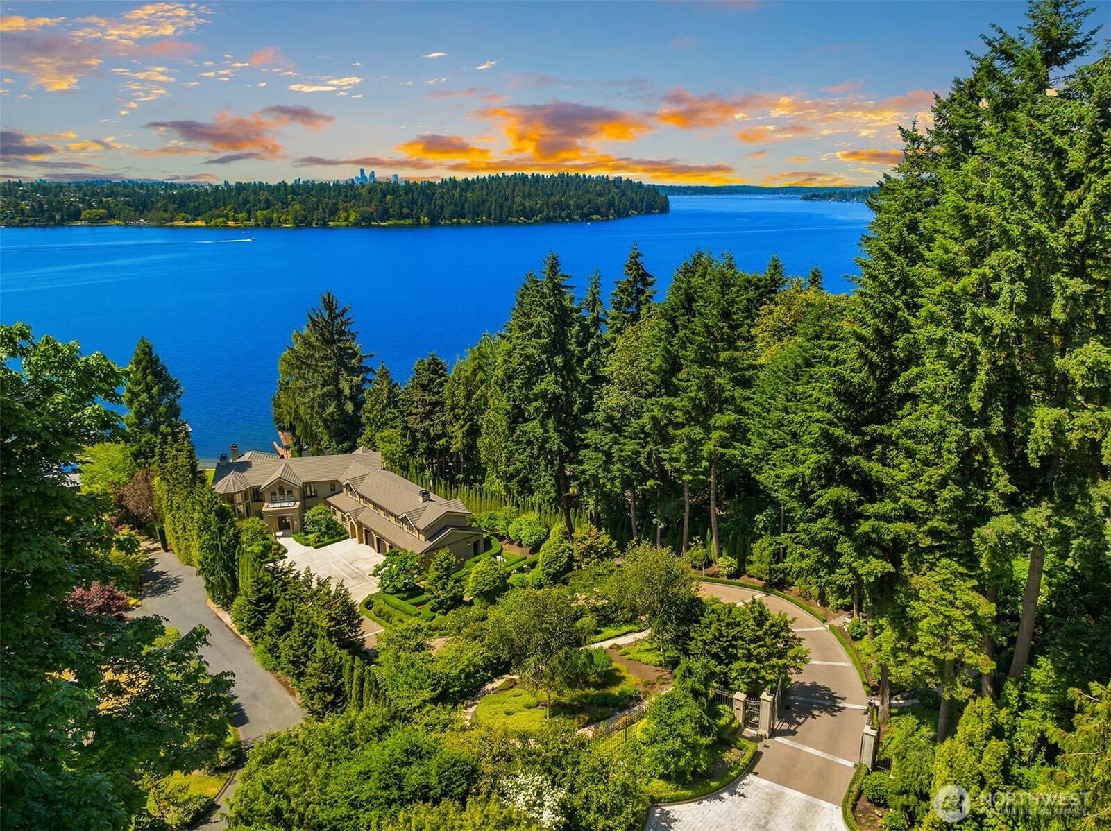628252 RE Undisclosed , Mercer Island, WA 98040