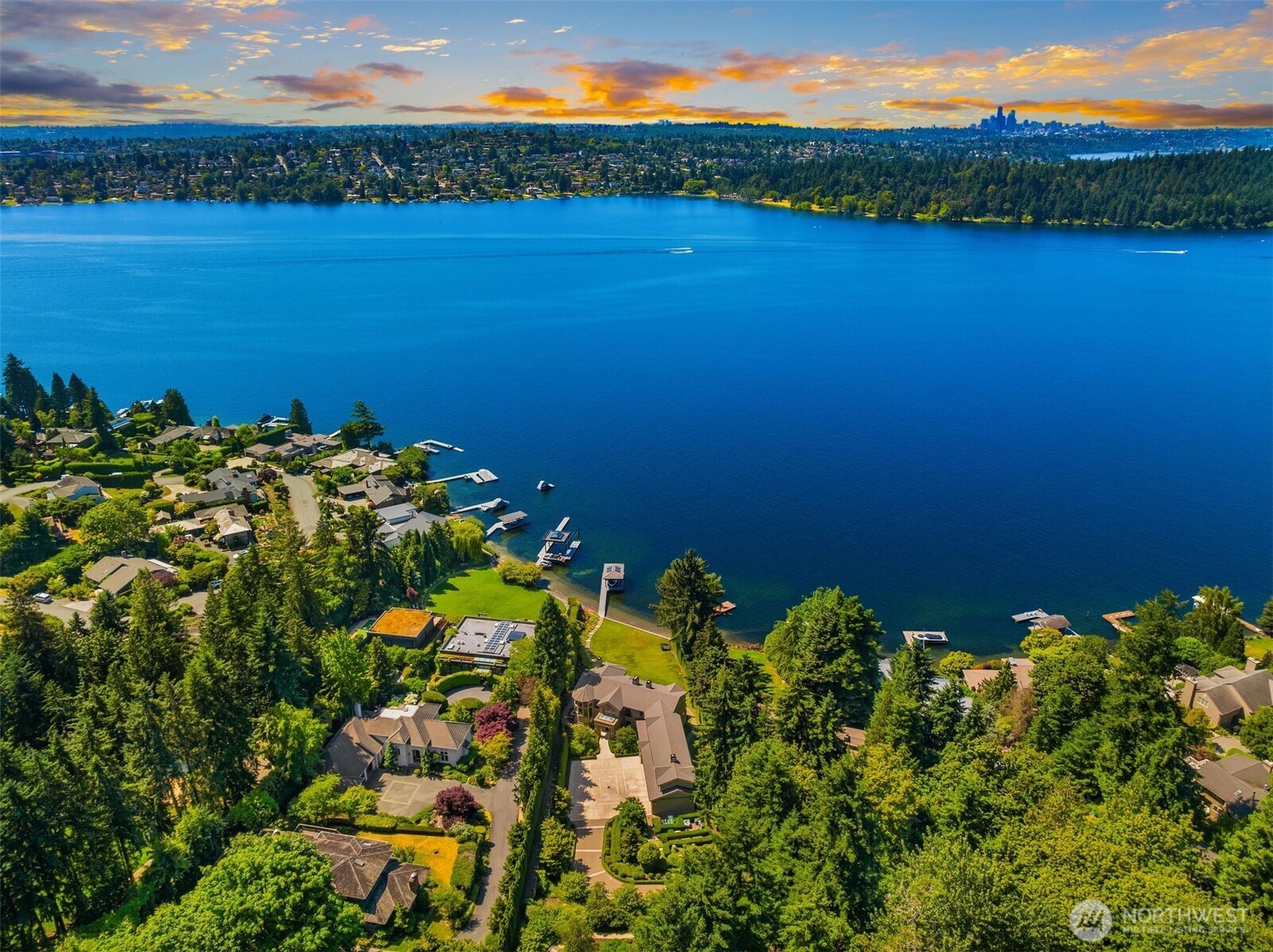 628252 RE Undisclosed , Mercer Island, WA 98040