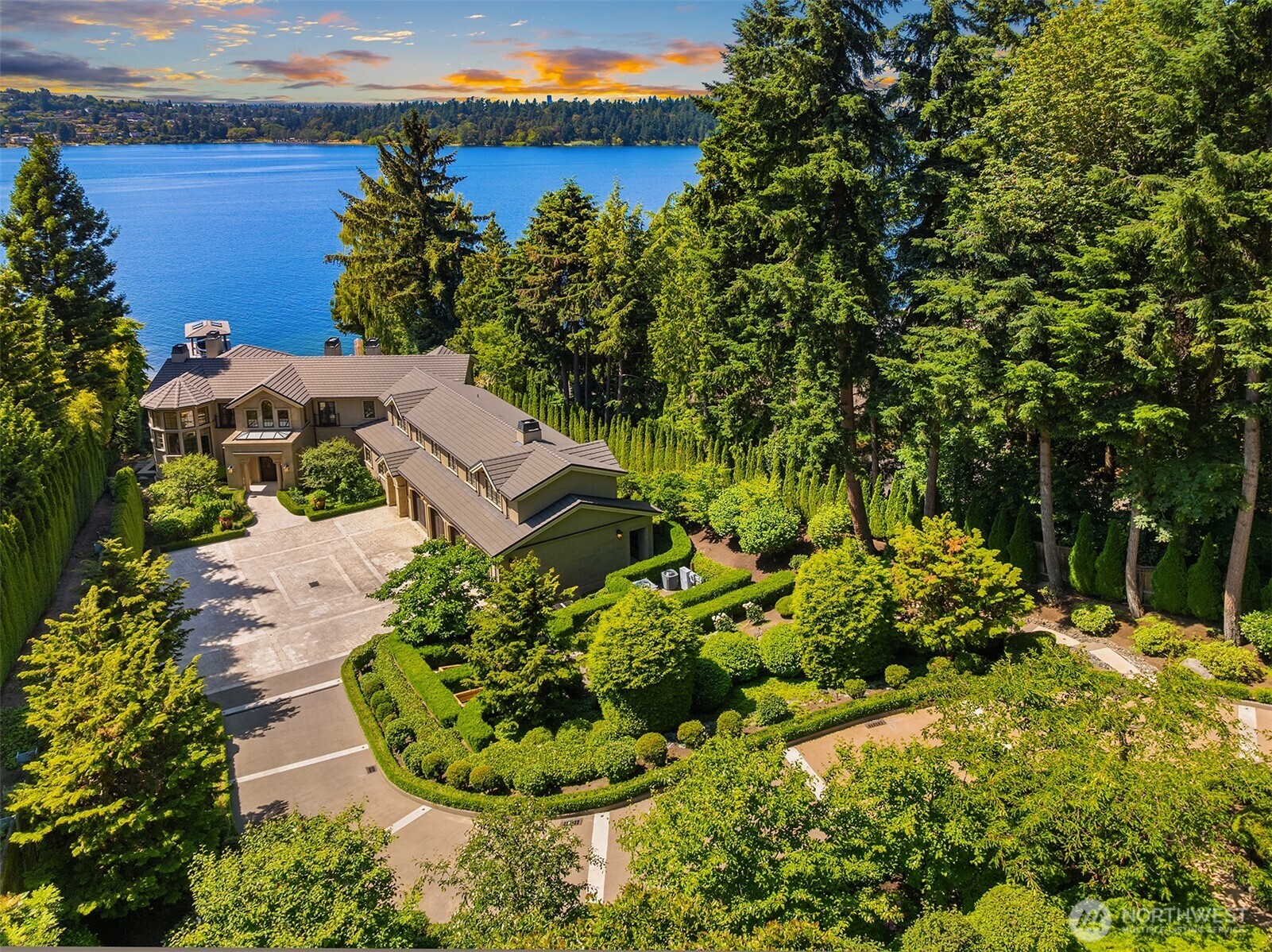 628252 RE Undisclosed , Mercer Island, WA 98040