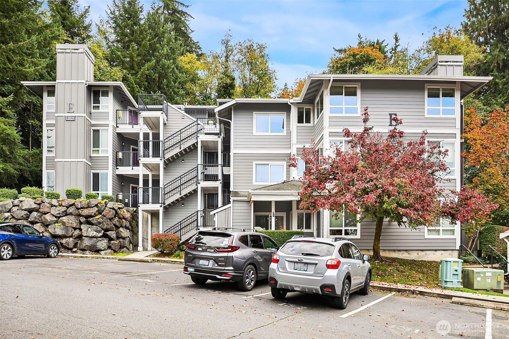 12023 NE 204th Place #E303, Bothell, WA 98011