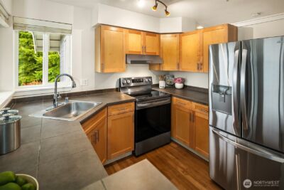 12023 NE 204th Place #E303, Bothell, WA 98011 - Photo 9