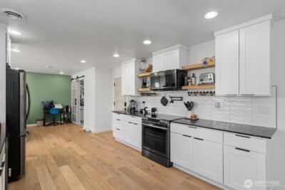 1315 Midland Ave , Longview, WA 98632 - Photo 13