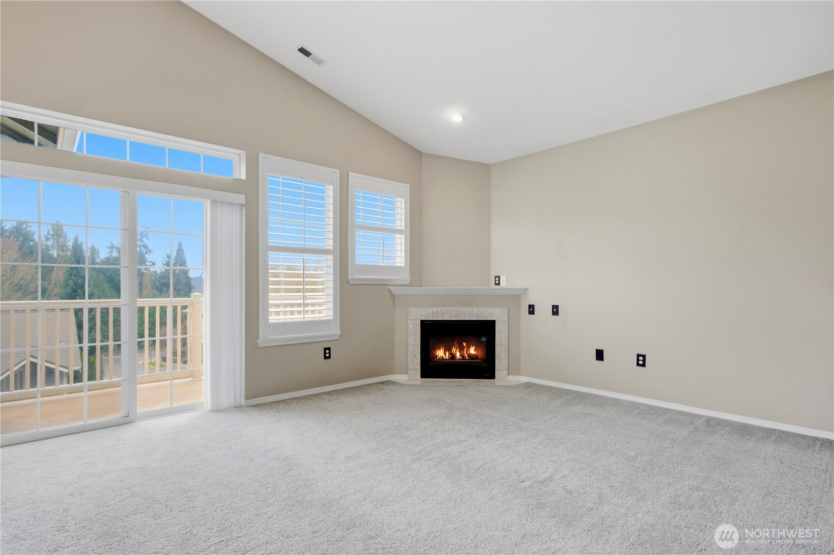 18676 NE 56th Court , Redmond, WA 98052