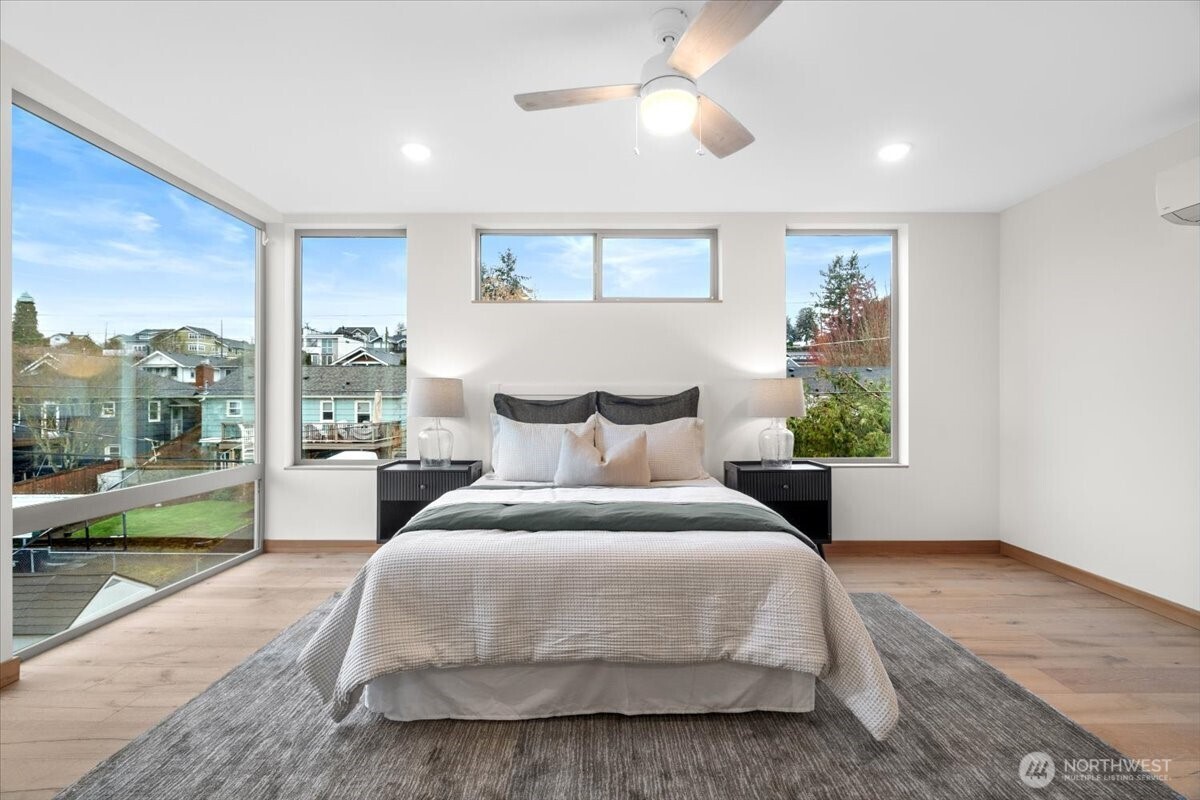 5017 Fauntleroy Way SW #B, Seattle, WA 98136