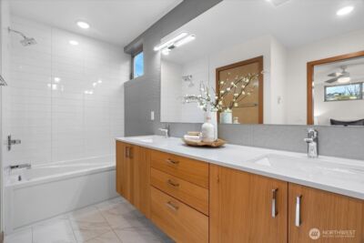 5017 Fauntleroy Way SW #B, Seattle, WA 98136 - Photo 17