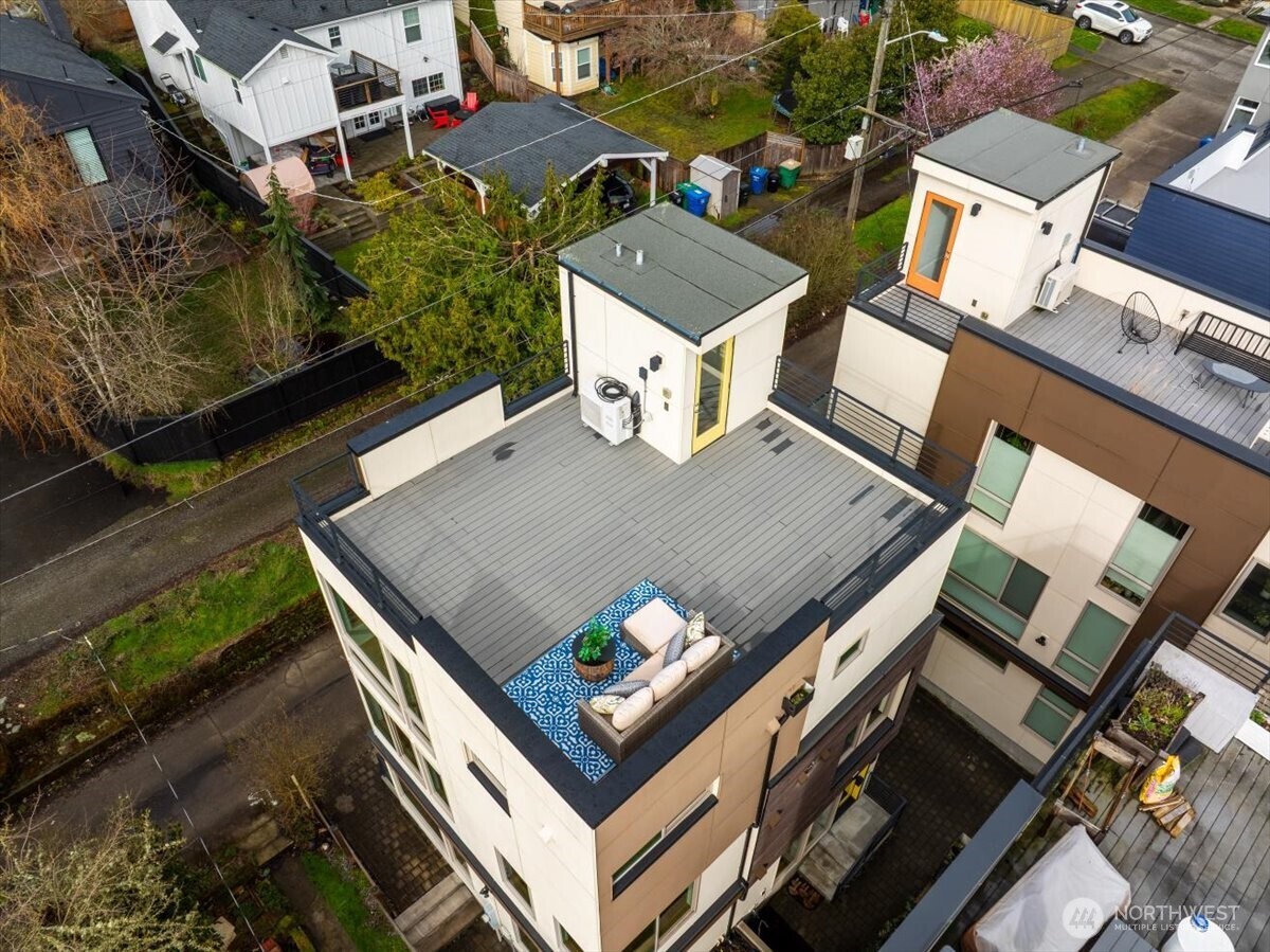 5017 Fauntleroy Way SW #B, Seattle, WA 98136