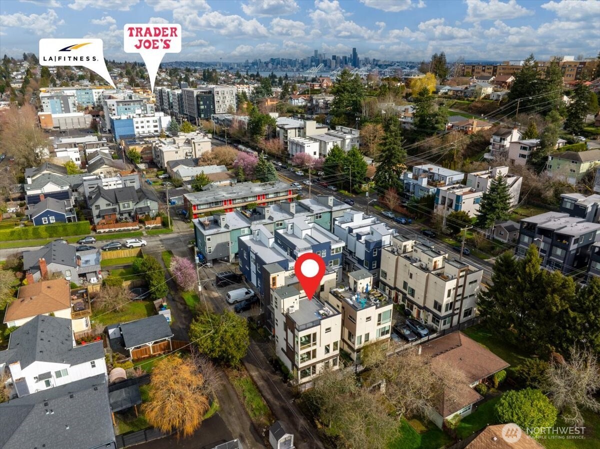 5017 Fauntleroy Way SW #B, Seattle, WA 98136