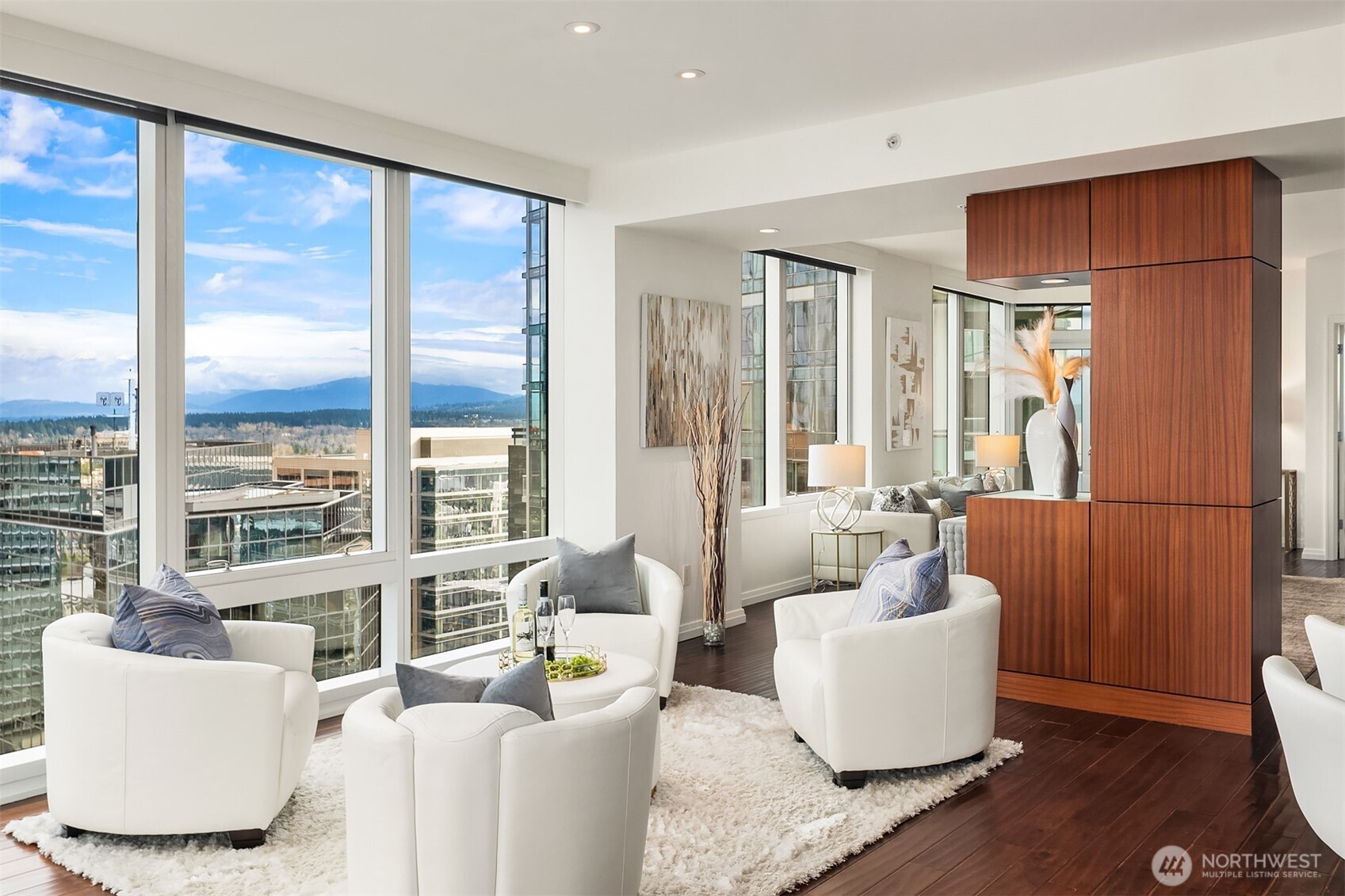 500 106th Avenue NE #3105, Bellevue, WA 98004