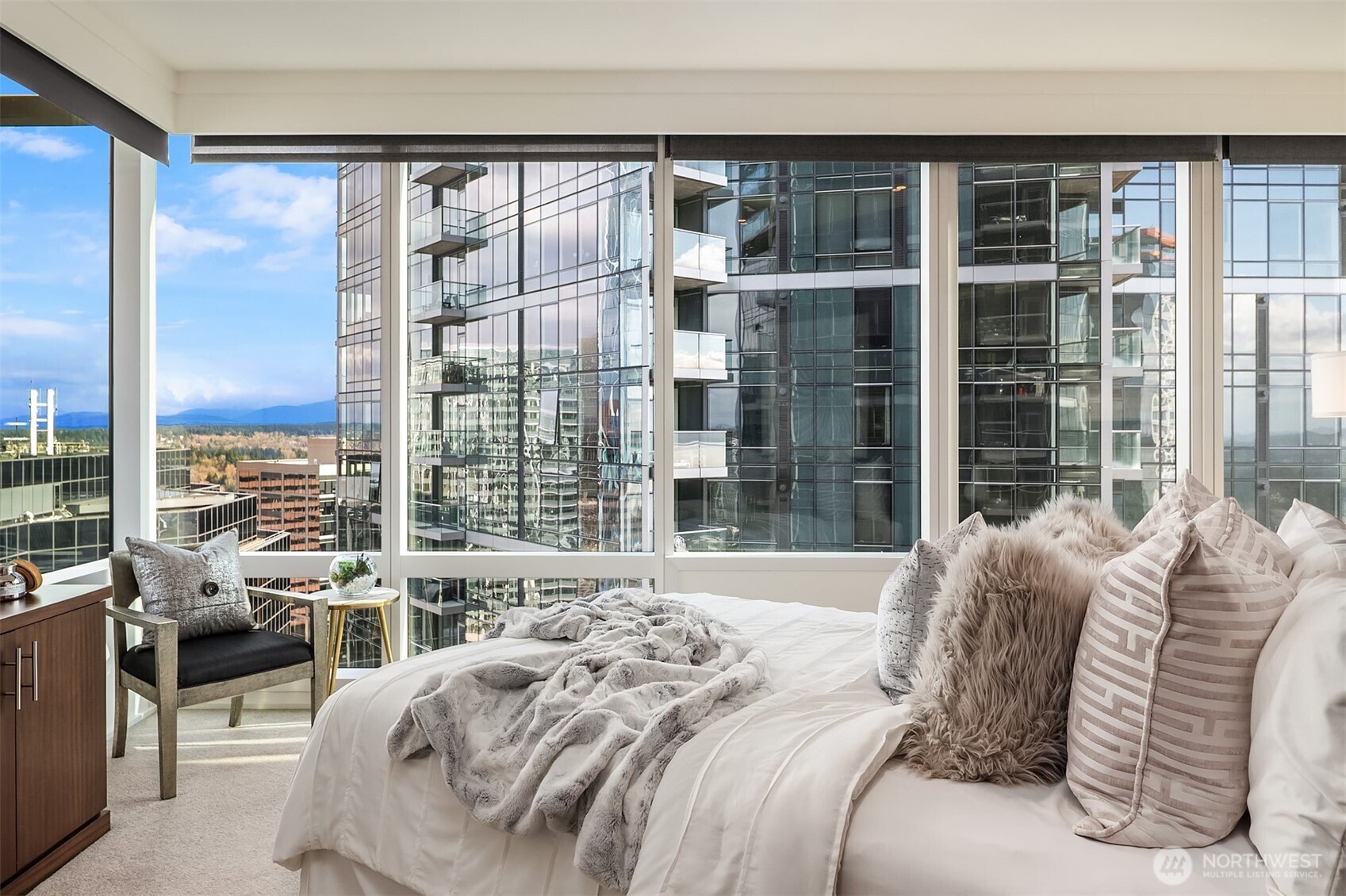 500 106th Avenue NE #3105, Bellevue, WA 98004