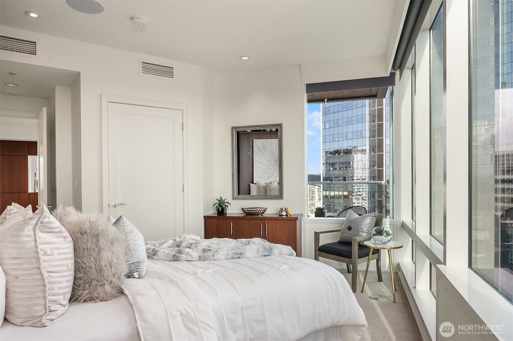 500 106th Avenue NE #3105, Bellevue, WA 98004