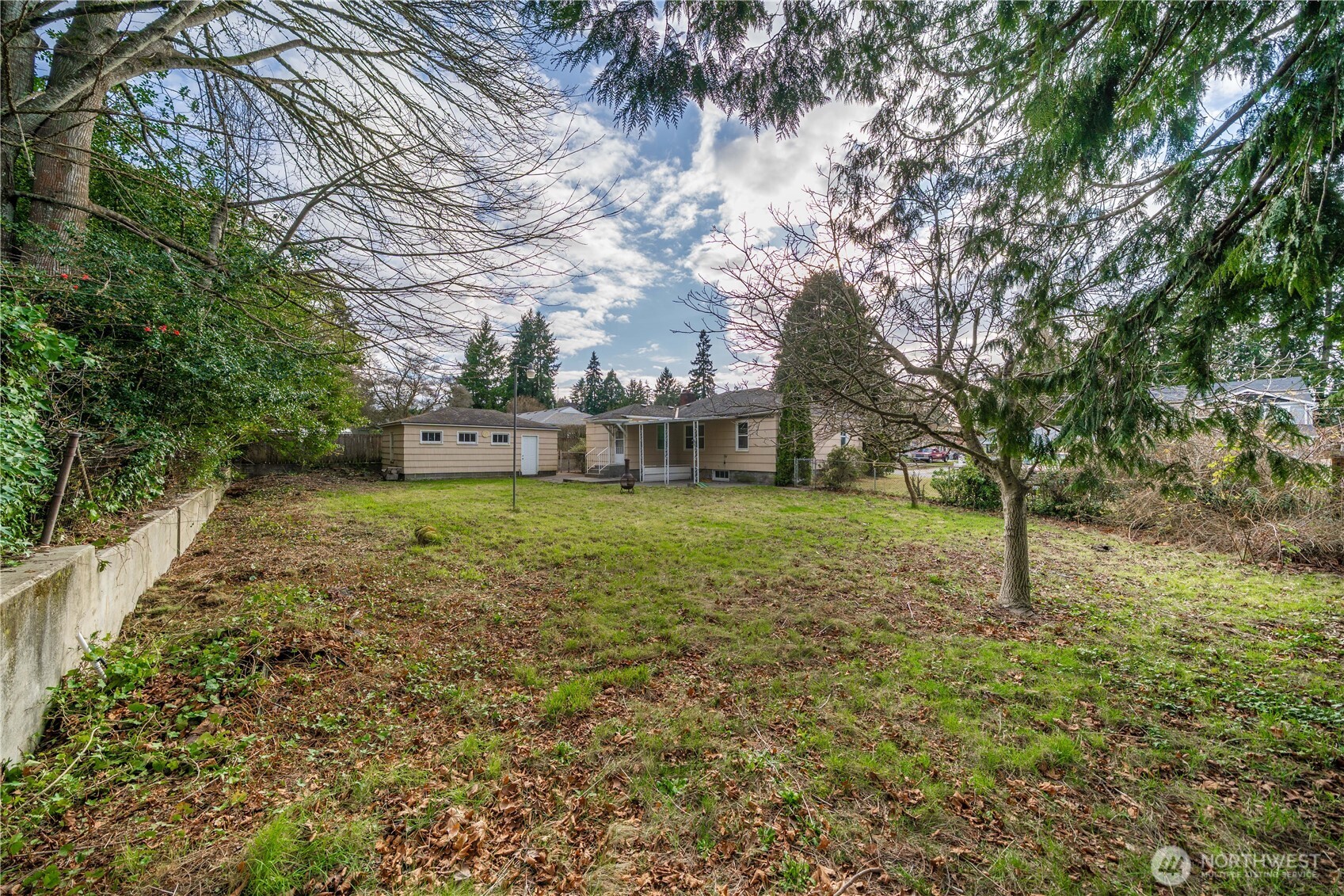 3111 Greenwood Avenue W, University Place, WA 98466-3312