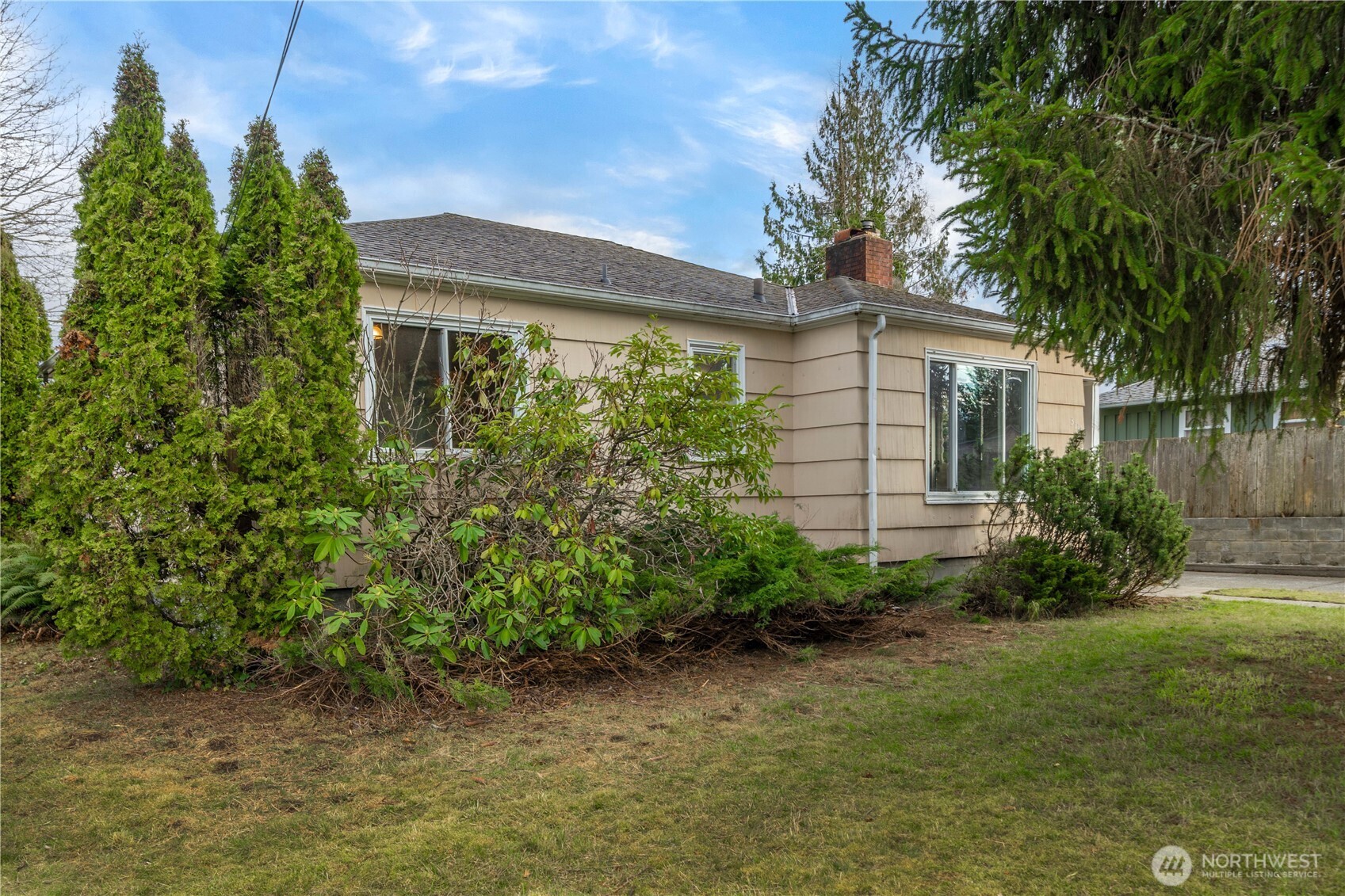 3111 Greenwood Avenue W, University Place, WA 98466-3312