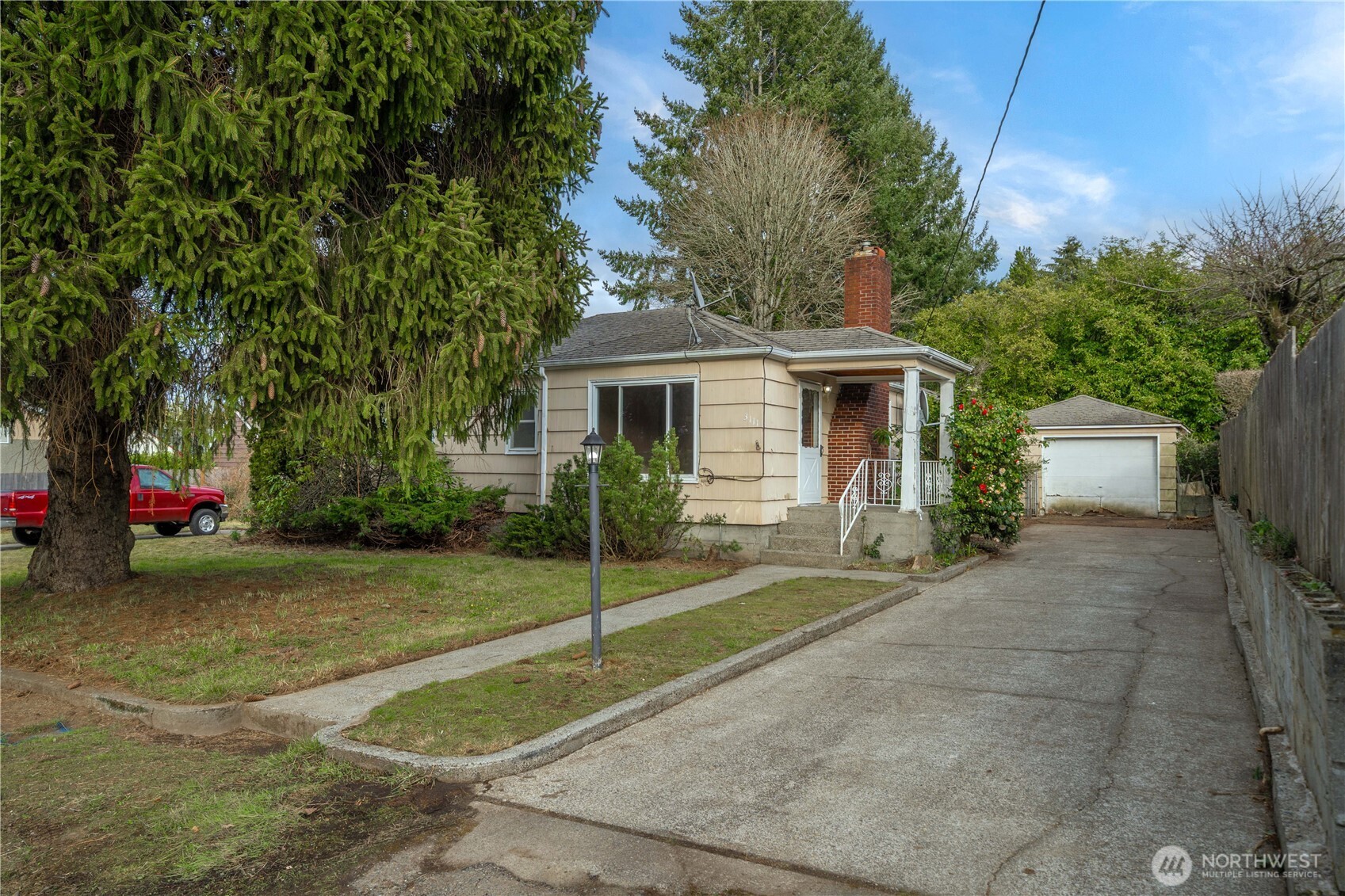 3111 Greenwood Avenue W, University Place, WA 98466-3312