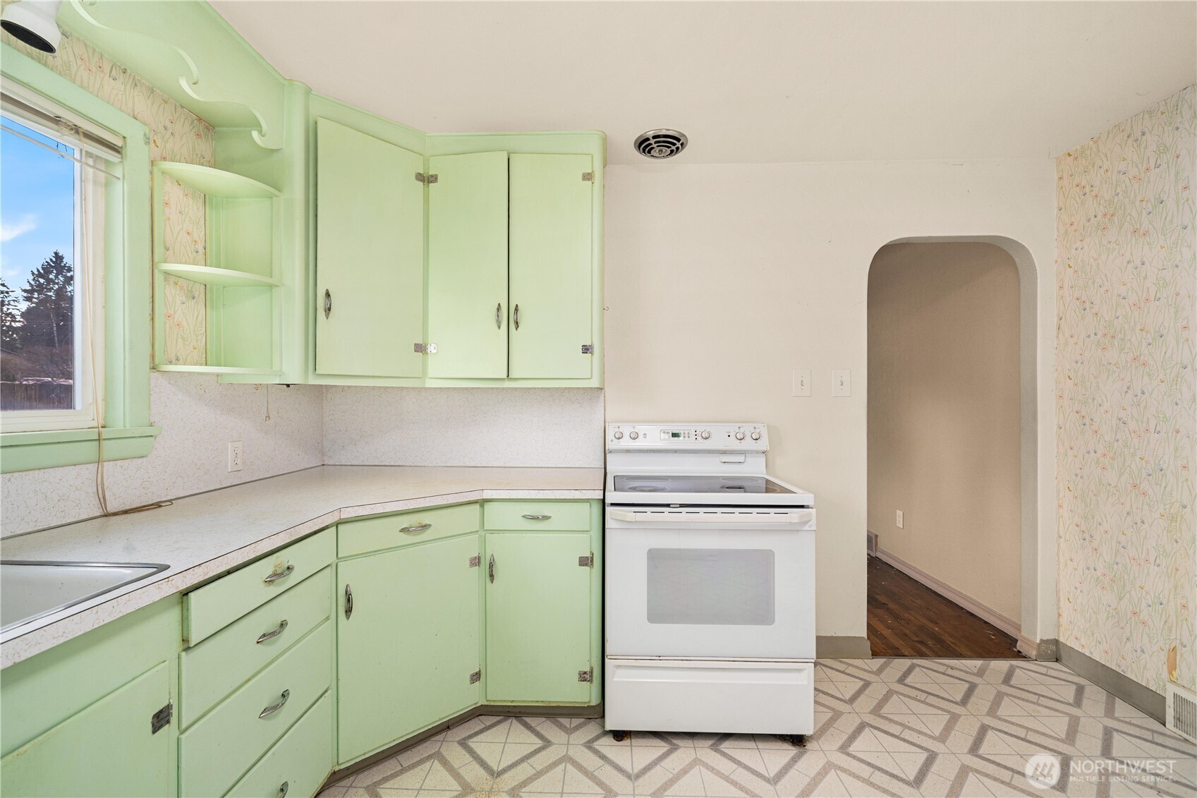 3111 Greenwood Avenue W, University Place, WA 98466-3312