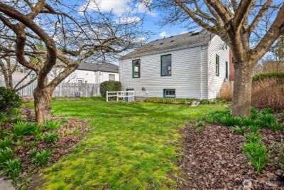 7753 28th Avenue NW, Seattle, WA 98117 - Photo 24