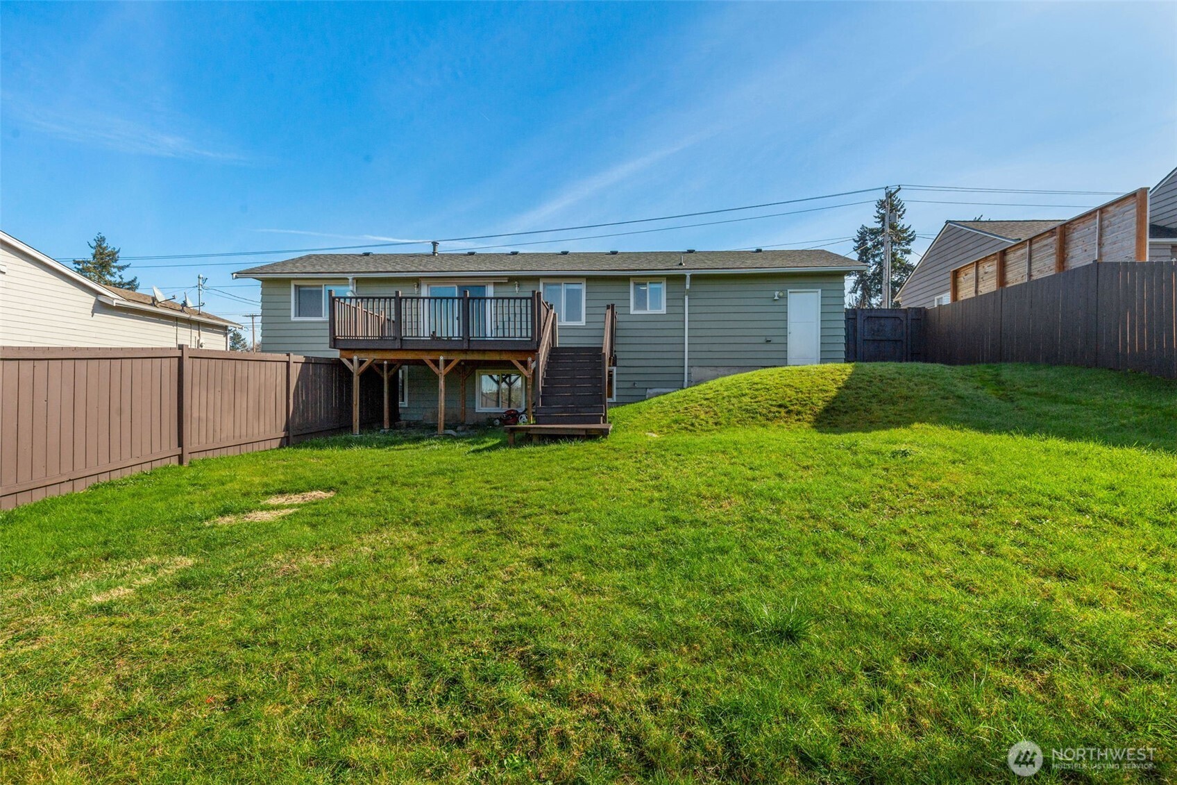 25011 20th Avenue S, Des Moines, WA 98198