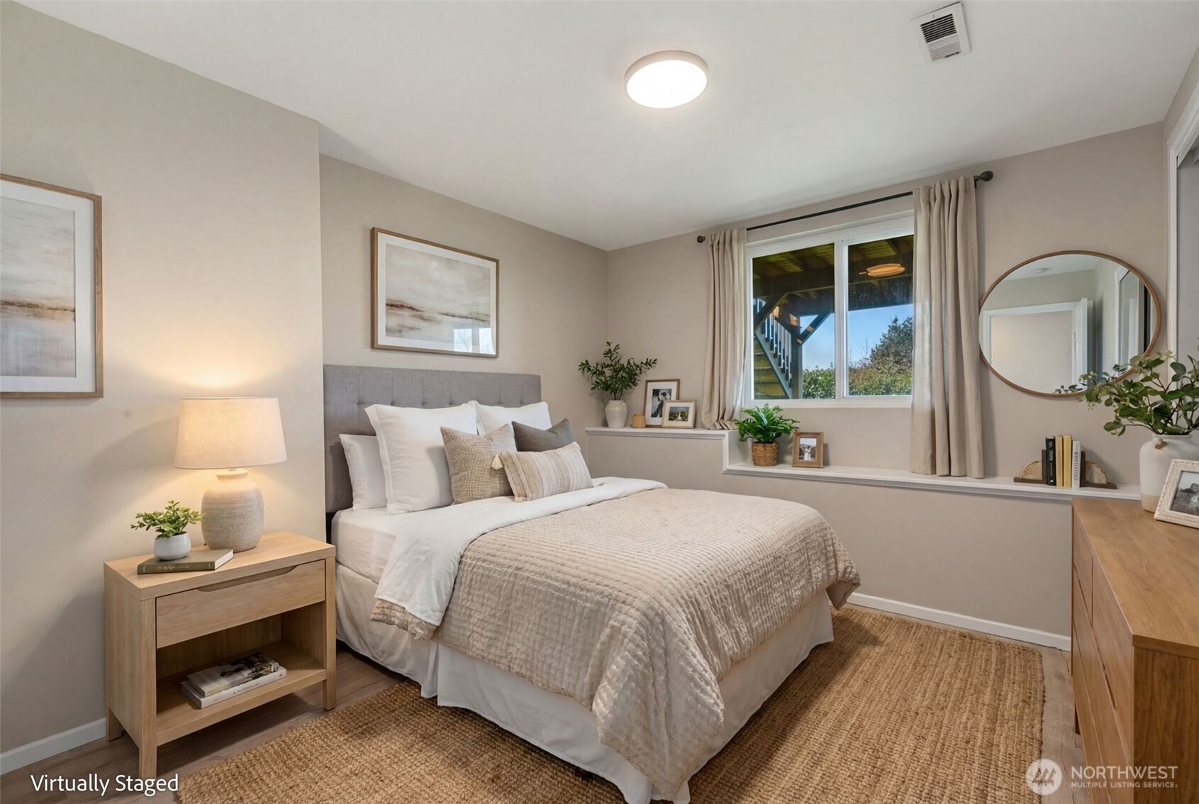 25011 20th Avenue S, Des Moines, WA 98198