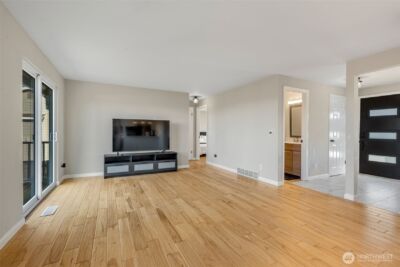 25011 20th Avenue S, Des Moines, WA 98198 - Photo 10