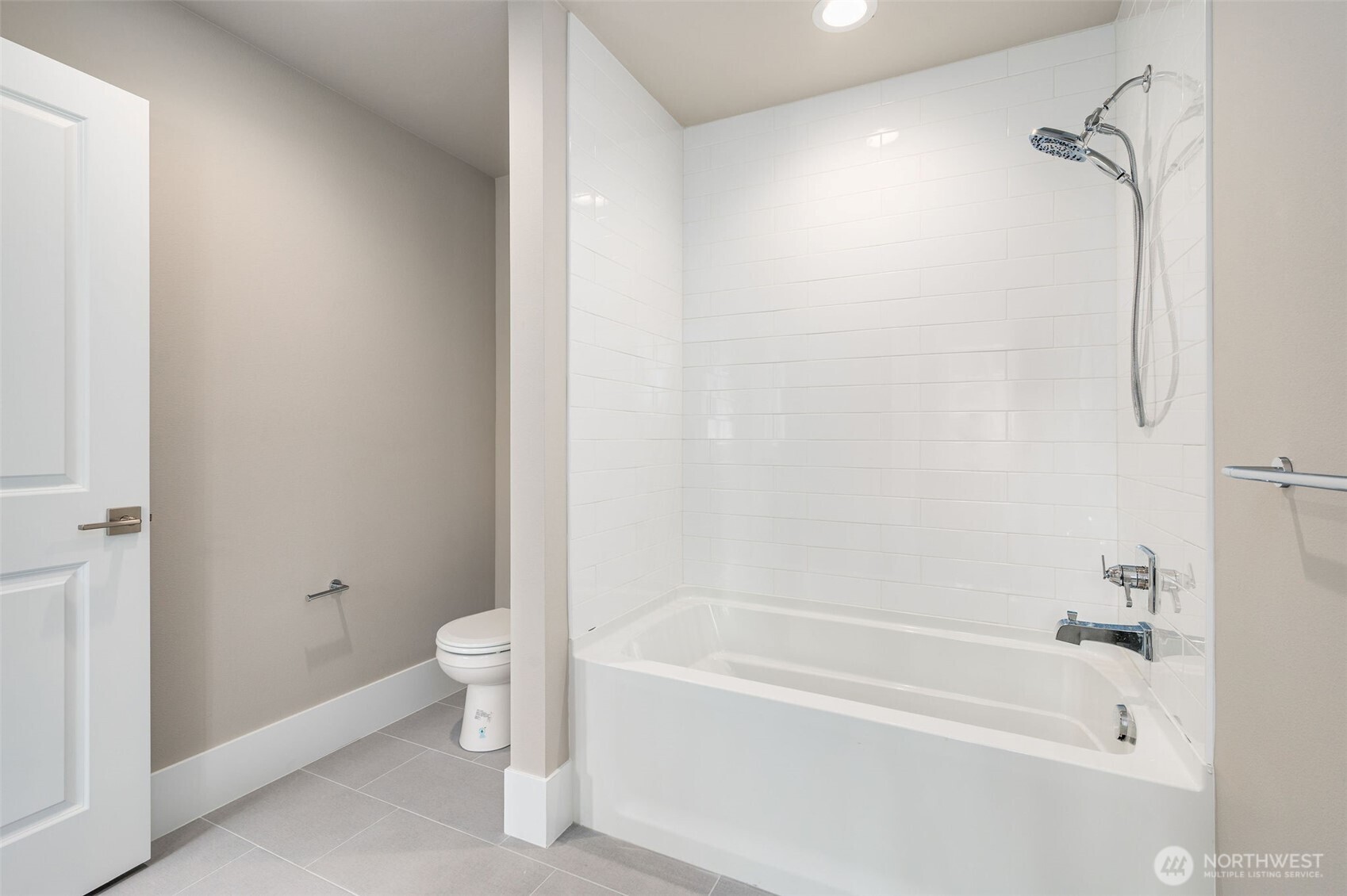 17254 NE 113th Court , Redmond, WA 98052