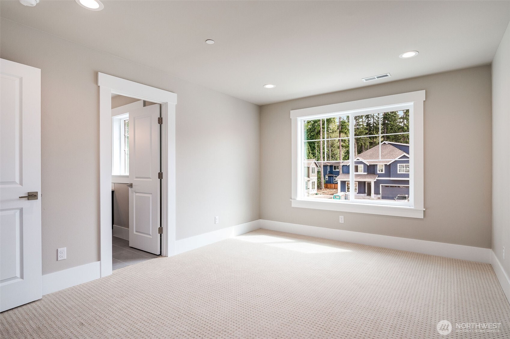 17254 NE 113th Court , Redmond, WA 98052