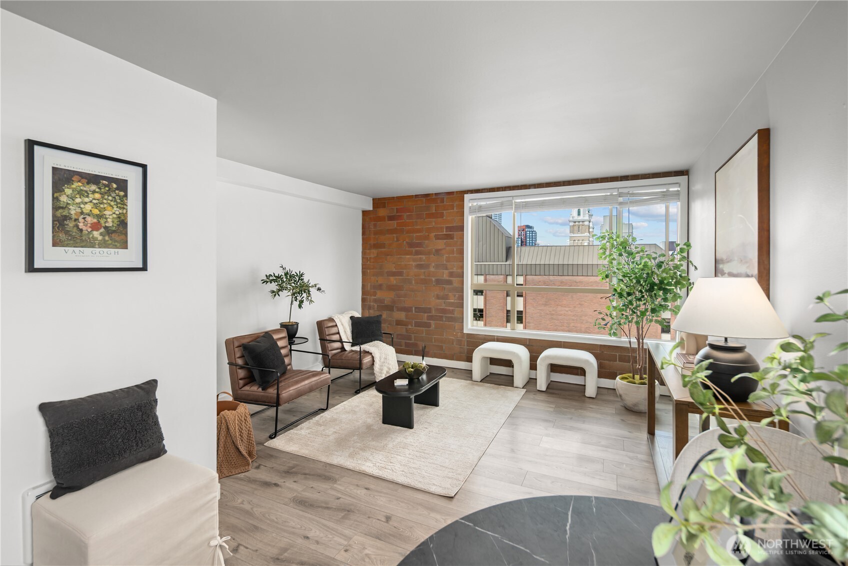 905 Cherry Street #701, Seattle, WA 98104