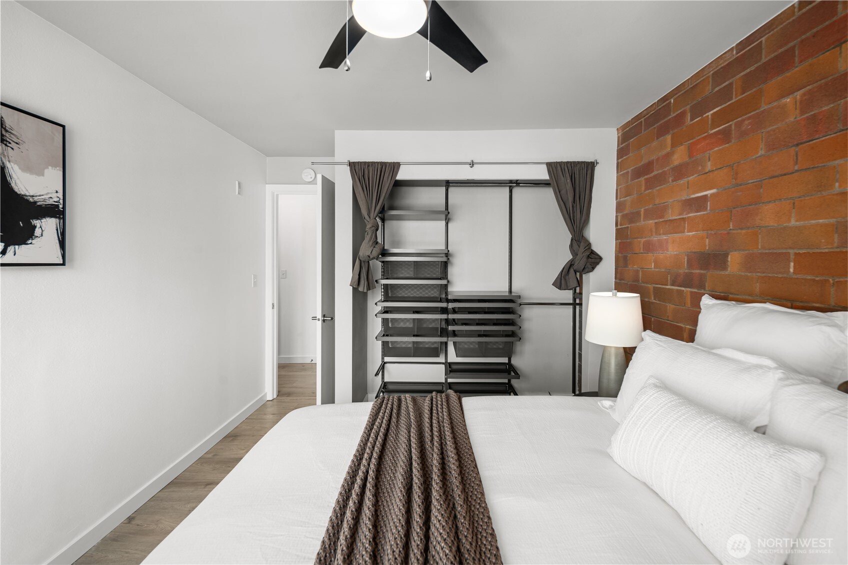 905 Cherry Street #701, Seattle, WA 98104