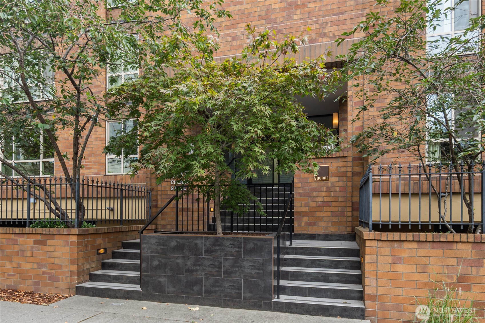 905 Cherry Street #701, Seattle, WA 98104