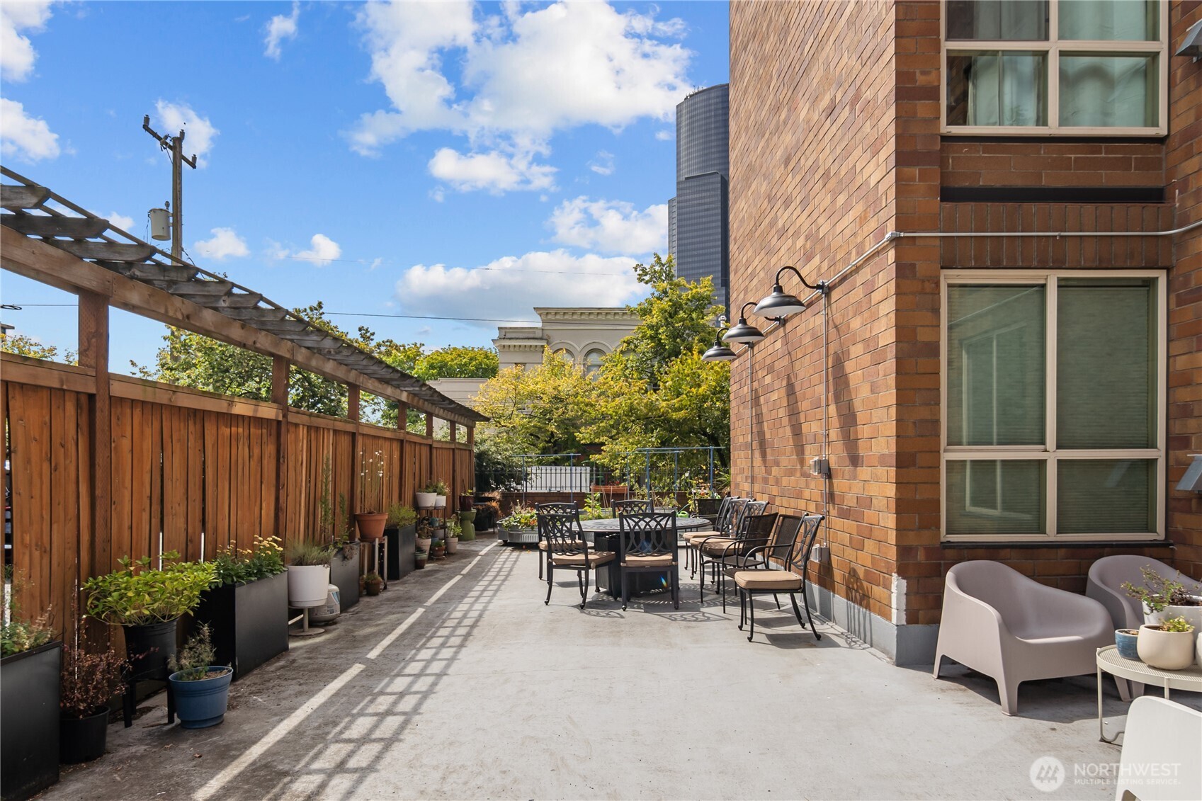 905 Cherry Street #701, Seattle, WA 98104