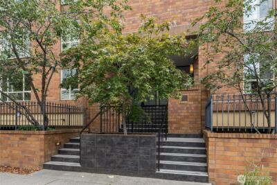 905 Cherry Street #701, Seattle, WA 98104 - Photo 3