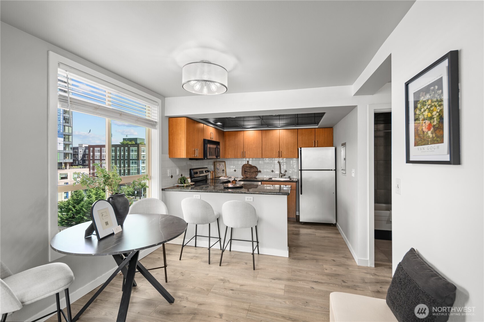 905 Cherry Street #701, Seattle, WA 98104