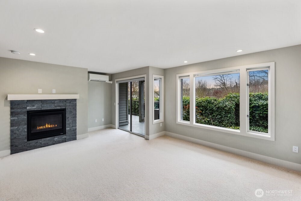 6121 NE 175 Street #A202, Kenmore, WA 98028