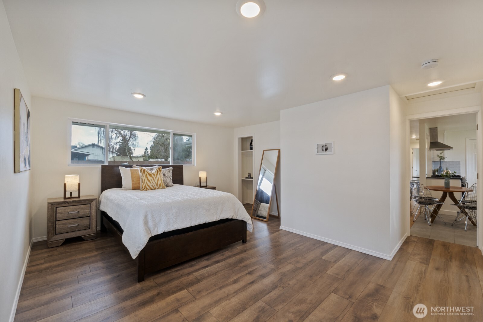 309 W Cole Street , Kent, WA 98032